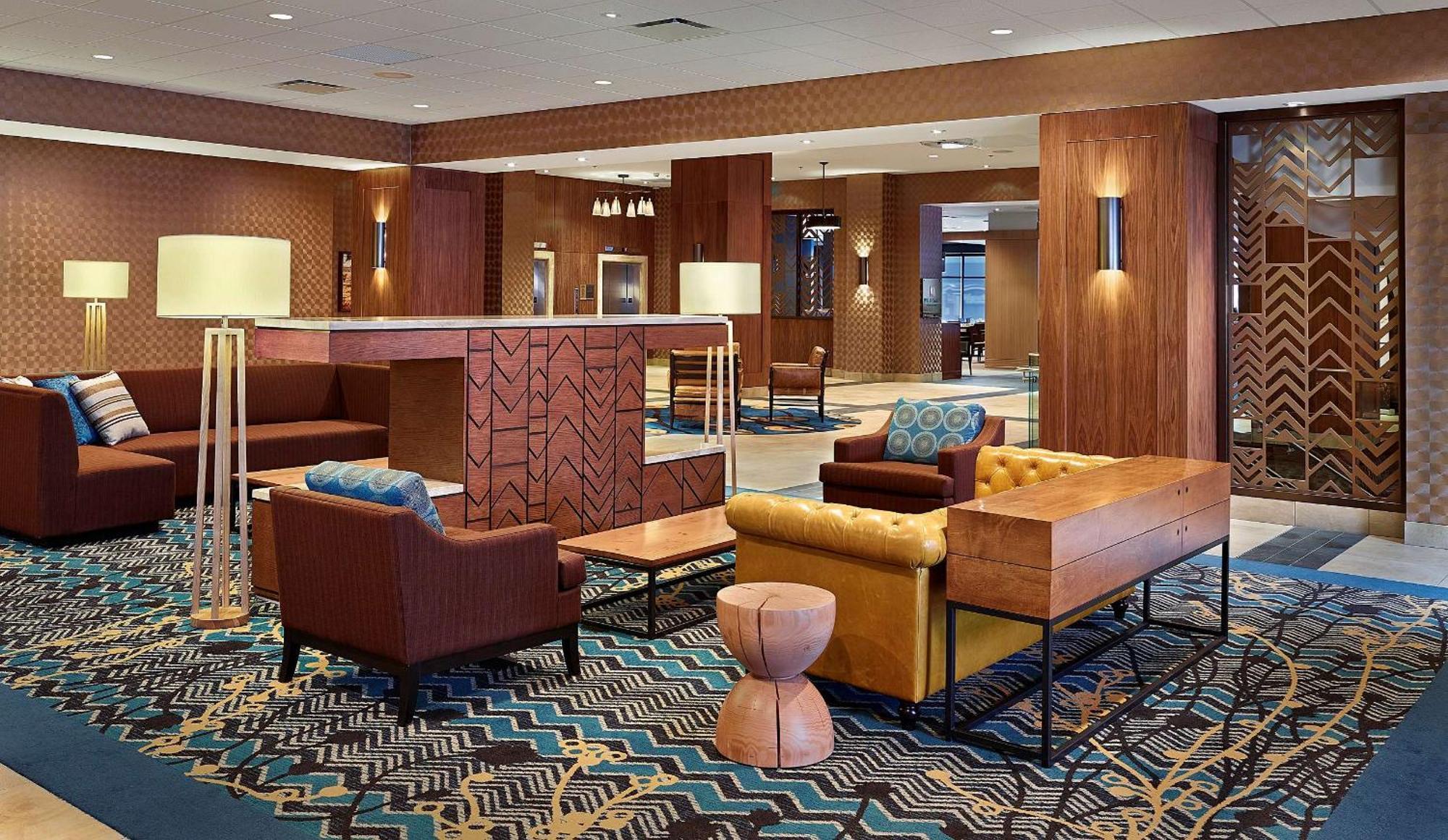 Doubletree By Hilton Hotel & Conference Centre Regina Exterior photo
