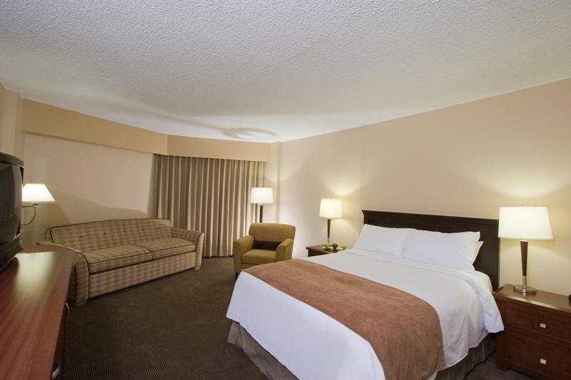 Doubletree By Hilton Hotel & Conference Centre Regina Room photo